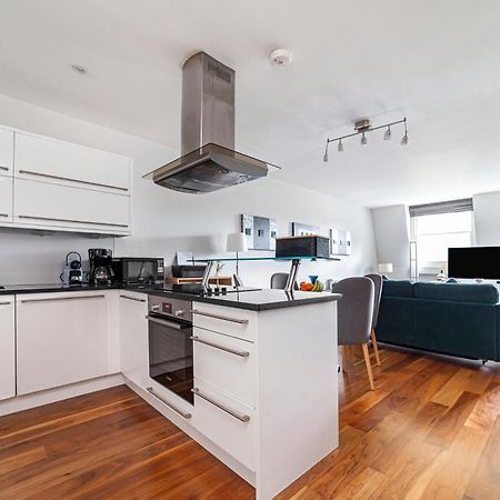 Deluxe Holborn Two Bedroom Apartment Londra Exterior foto