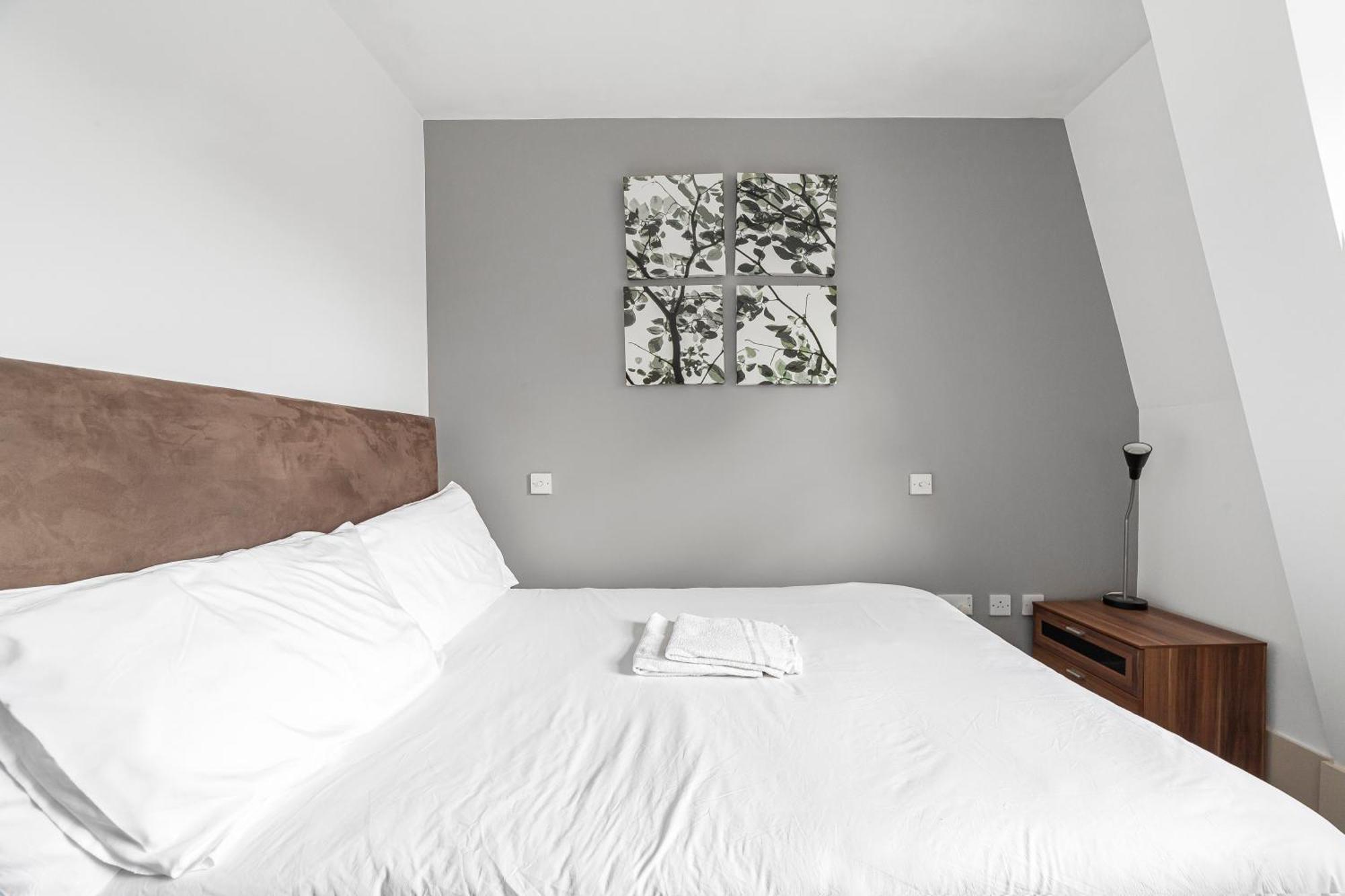 Deluxe Holborn Two Bedroom Apartment Londra Exterior foto